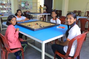 Indoor Games Carrom Table